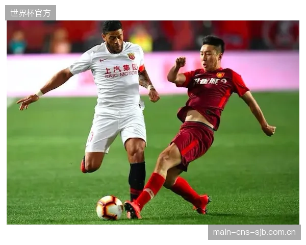 斯卡洛尼或沿用降速控场策略,以减少无谓犯规管理后防线体能。 斯卡洛尼或沿用降速控场策略,以减少无谓犯规管理后防线体能。